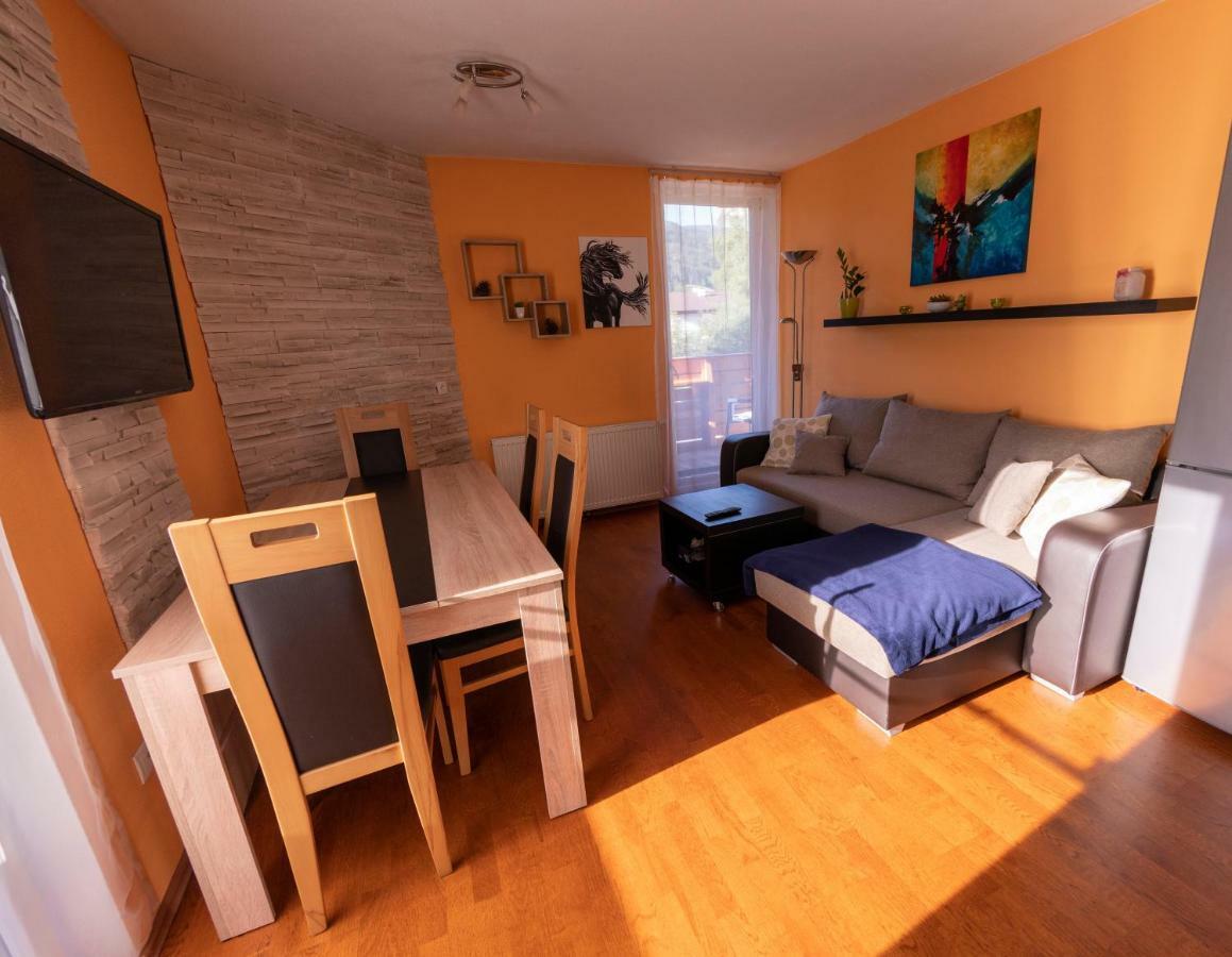 Powderia Family & Freelance Apartment In The Centre Of Ski Amade Altenmarkt im Pongau Eksteriør billede